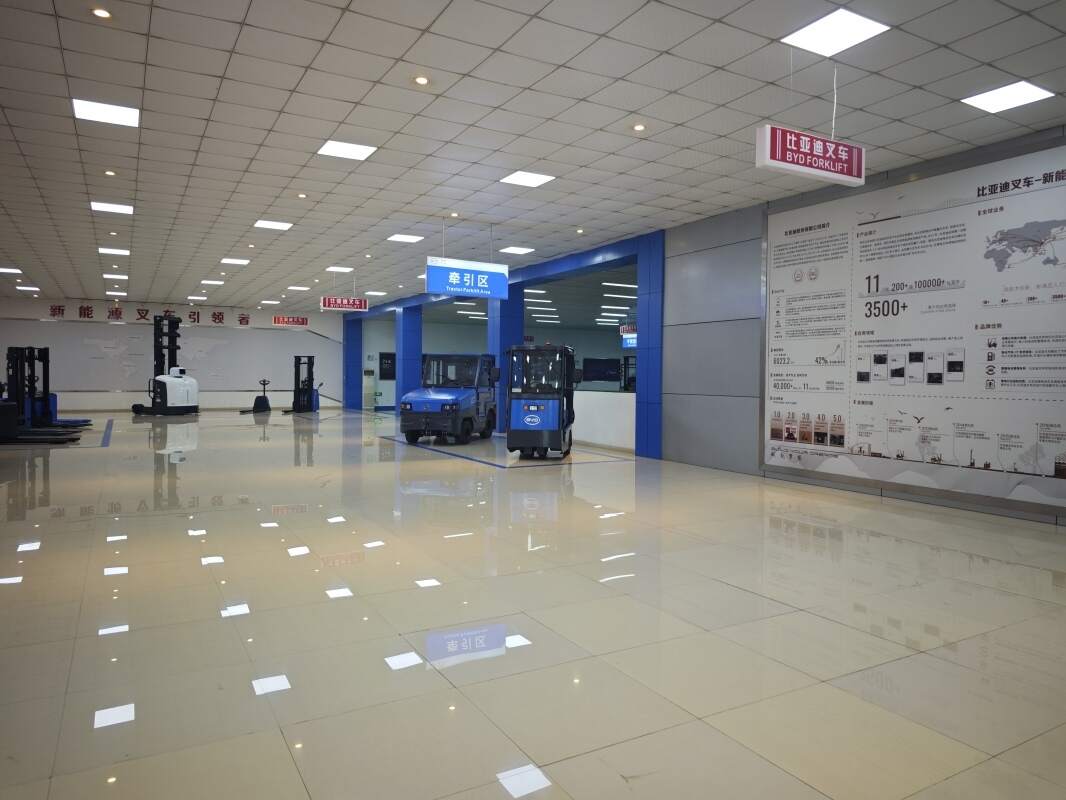 五金、建材行业电动叉车应用（石峰区观察）
